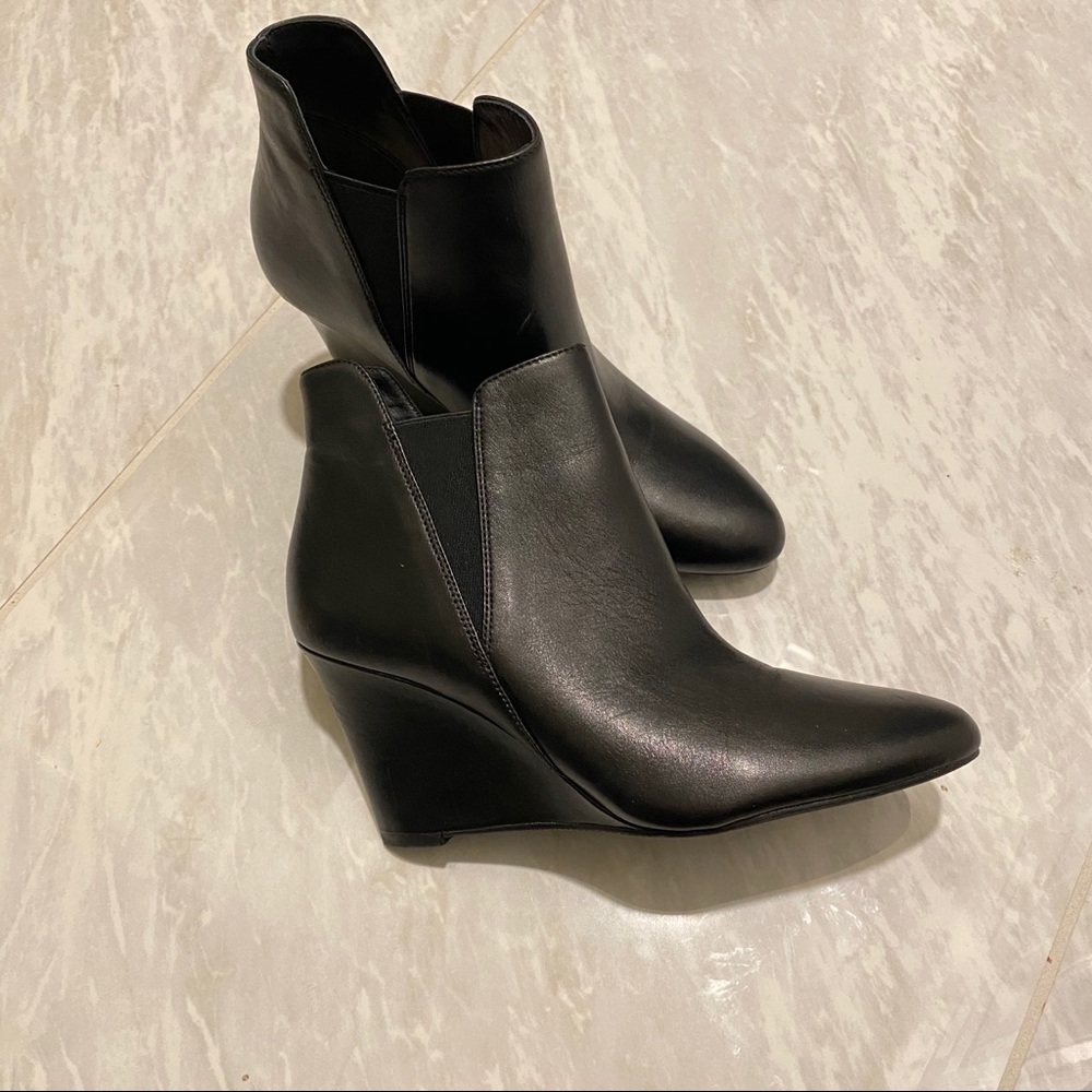Via Spiga black leather ankle booties - Picture 3 of 11
